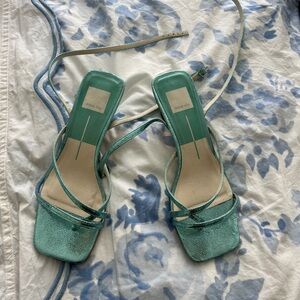 Dole vita teal kitten heels
